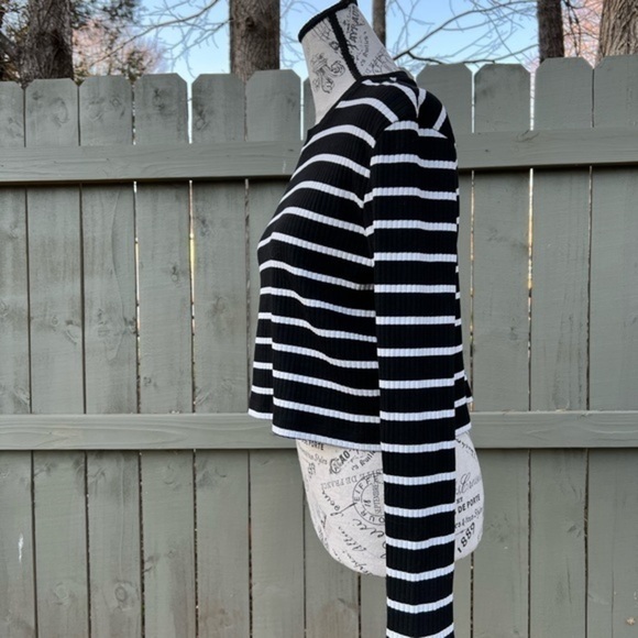 French Connection Cropped Boxy Striped Top - Picture 5 of 10